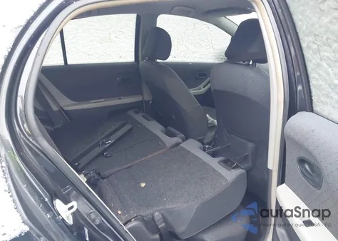 2011 Toyota Yaris z USA, uszkodzony, nr VIN JTDKT4K32B5335586